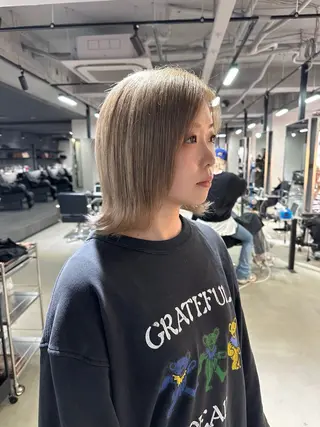 ミディアム 艶髪カラー/レイヤ ー支持No.1renのヘアスタイル