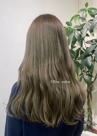 カラー 🌟小出 倫花🌟のヘアスタイル