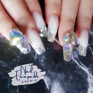 ネイル セミロング クロキ 。のネイルデザイン