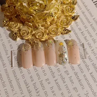 ネイル Lily Roseスタッフ一同のマツエク・マツパデザイン