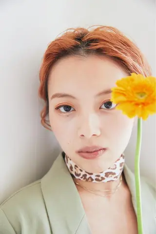 ショート カラー ヘアアレンジ サナ🌱 切りっぱなしボブのヘアスタイル