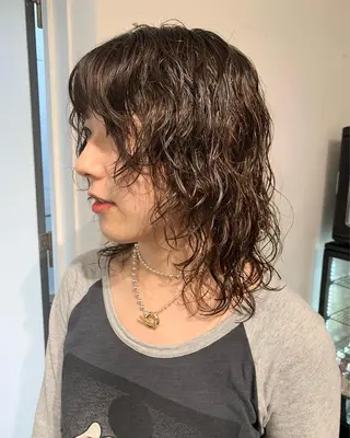 ミディアム パーマ レイヤーカット/艶髪 ✨💭KIRARIのヘアスタイル