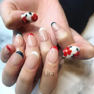 ネイル UrakoNail 《nail》のネイルデザイン