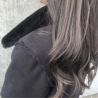 カラー fifth所属・センターパート／マッ シュ／パーマ　あさみのヘアスタイル