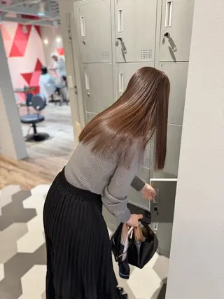 セミロング 【天満1艶髪】潤艶/ 髪質改善🌹釣本竜哉のヘアスタイル