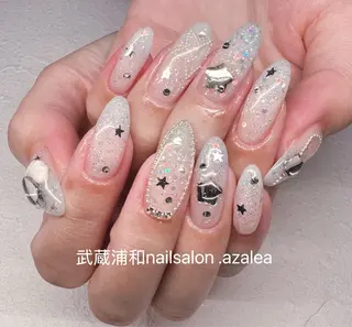 ネイル R inのネイルデザイン