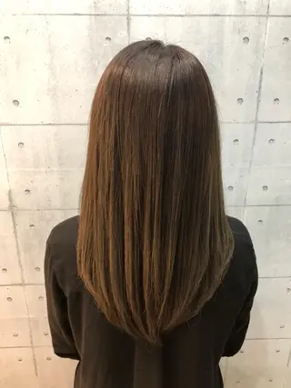 ロング カラー 金沢 広美のヘアスタイル