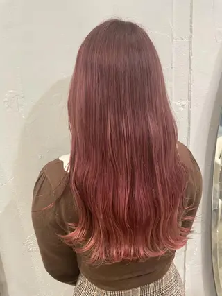 ロング カラー SHEARA BY CARE所属・. AYUKAのヘアスタイル