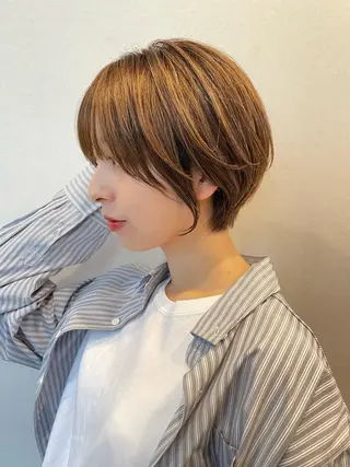 ショート ナリタ ミユウのヘアスタイル