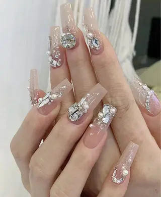ネイル yuri nail salon所属・Yuri ユリのネイルデザイン