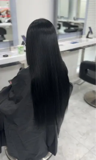 ロング 透けるやわらか艶髪♡ ナチュラルストレートのヘアスタイル