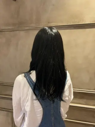 ロング カラー Lilly所属・成田 智彩のヘアスタイル