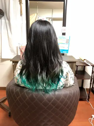ロング カラー 是枝 さくらのヘアスタイル