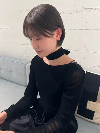 ショート カラー 峯田 優花のヘアスタイル