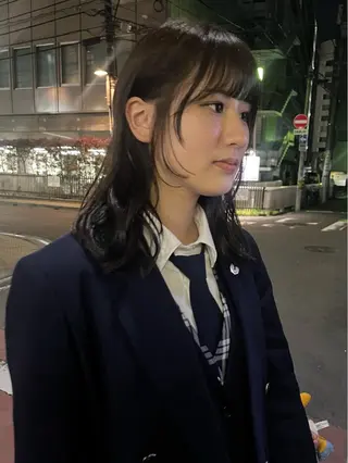 セミロング 加藤 瑠彩のヘアスタイル
