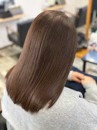 ロング 小澤 日菜のヘアスタイル