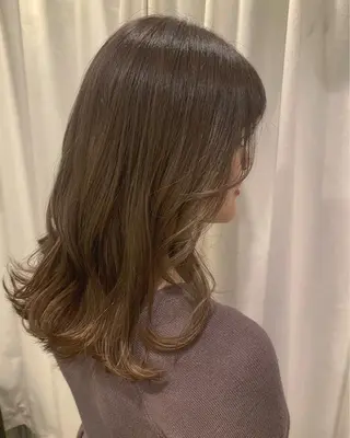 ミディアム カラー 石野 友唯のヘアスタイル