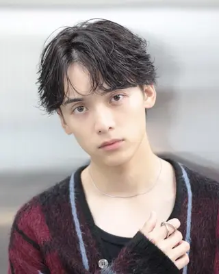 メンズ 🔥パーマで大人な色 気🔥BLUCK札幌のヘアスタイル