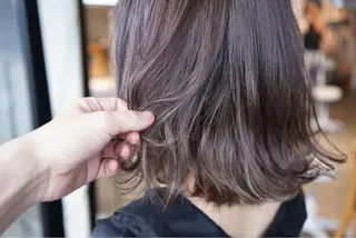 ミディアム ハイトーン/レイヤー /ケアブリーチ石川治のヘアスタイル