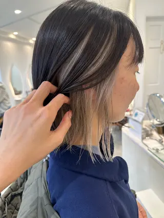 ミディアム カラー ニシカワ ユズミのヘアスタイル