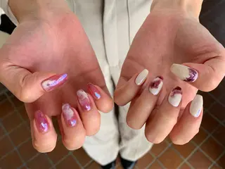 セミロング Kono Nanamiのネイルデザイン