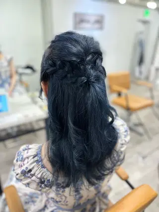 ロング ヘアアレンジ ️🩵透明感カラー Yūka🩵のヘアスタイル