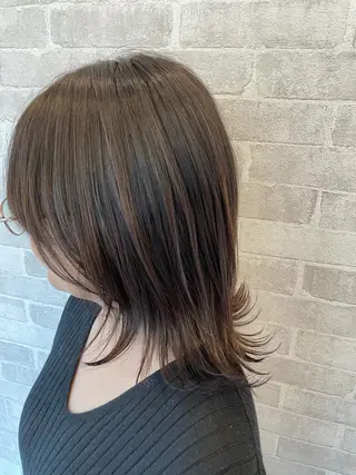 ミディアム カラー Well's TAIGAのヘアスタイル