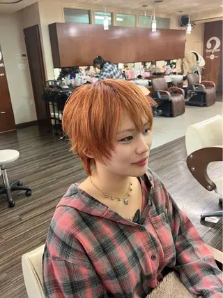 ショート カラー 森 ハリス誠一のヘアスタイル