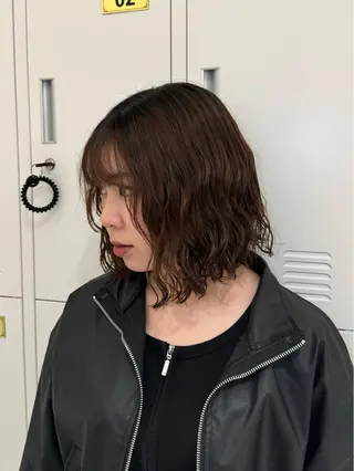 パーマ ひなの🫧ベージュ系 艶カラーのヘアスタイル