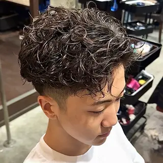 パーマ メンズ 波巻き|シャドウ| サーフカール|RYUのヘアスタイル