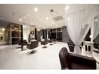 マツエク・マツパ 木崎 竜平のヘアスタイル