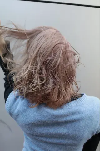 ミディアム カラー ハッシュカットとハイ トーン/HIROKIのヘアスタイル