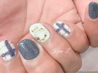 ネイル 芦辺 香奈のネイルデザイン