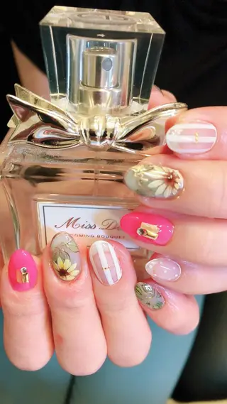 ネイル Petite Cannelle所属・Petite Cannelleのネイルデザイン