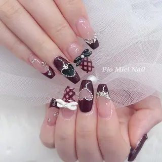ミディアム Pio Mielのネイルデザイン