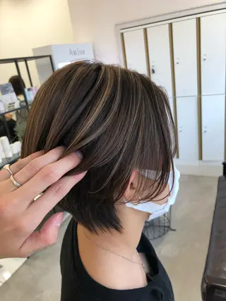 ショート カラー 渕向 克海のヘアスタイル