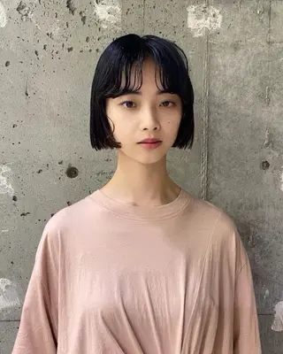 ミディアム カサイ シオンのヘアスタイル