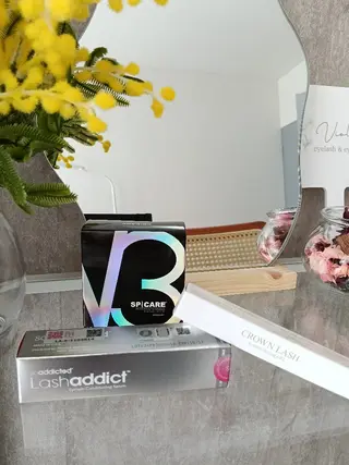 Viora eyelash＆eyebrow所属・Viora まつ毛と眉毛の専門店のマツエク・マツパデザイン