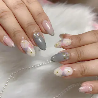 ネイル 💅ネイルハウス🏡 🎀TOMO🎀のネイルデザイン