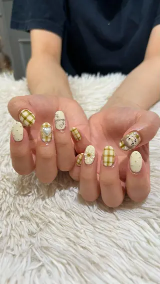 ネイル 🤍 YUI 🤍のネイルデザイン