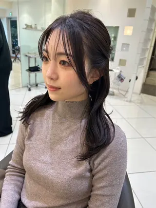 韓国レイヤー🪽 耳ツボジュエリーのヘアスタイル