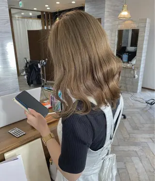 セミロング カラー パーマ ヘアアレンジ メンズ キッズ ネイル マツエク・マツパ ハイライト、レイヤー カット/西梅田/中西のヘアスタイル