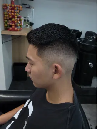 ショート パーマ メンズ INTRO SHIBUYA by Fi-Ne所属・💈メンズフェード 特化DAIYA💈のヘアスタイル