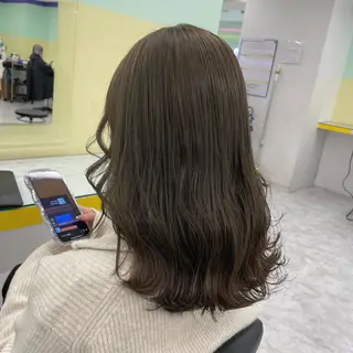 セミロング カラー ヘアアレンジ ☁️縮毛矯正✖️ 透明感☁️りくのヘアスタイル