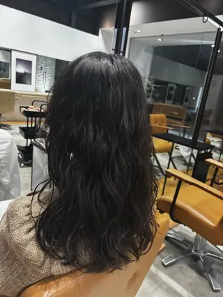 ロング パーマ 夏海 大宮美容室のヘアスタイル