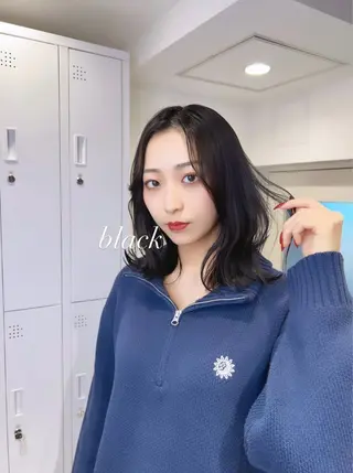 ミディアム カラー TOMONA👑 GiseL梅田店のヘアスタイル