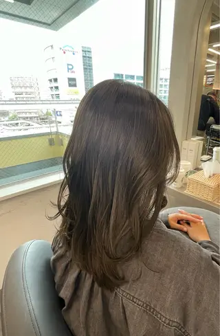 ロング カラー いとう このみのヘアスタイル