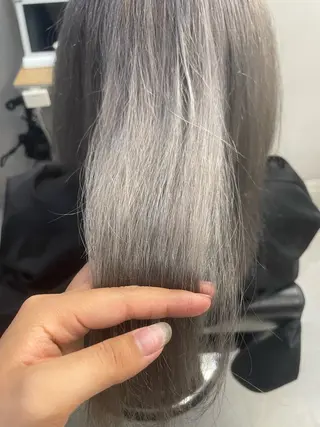 カラー THE BARBER 日本橋高島屋S.C.所属・山﨑 なみのヘアスタイル