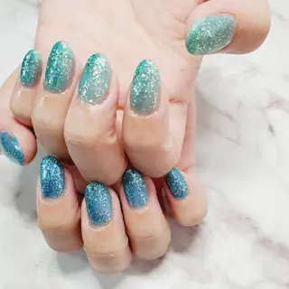 ネイル ネイルサロンベルティ .ひとみのネイルデザイン