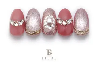ネイル ネイルサロンBIENE所属・相澤 理蘭のネイルデザイン